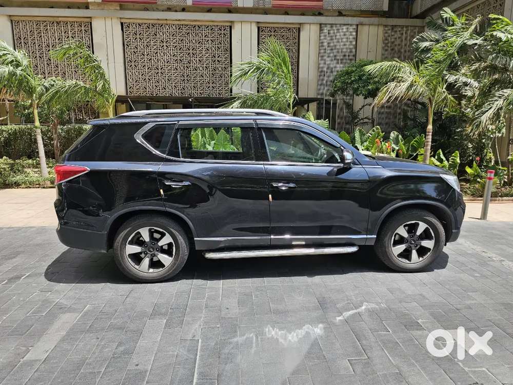 Mahindra Alturas G4 2019