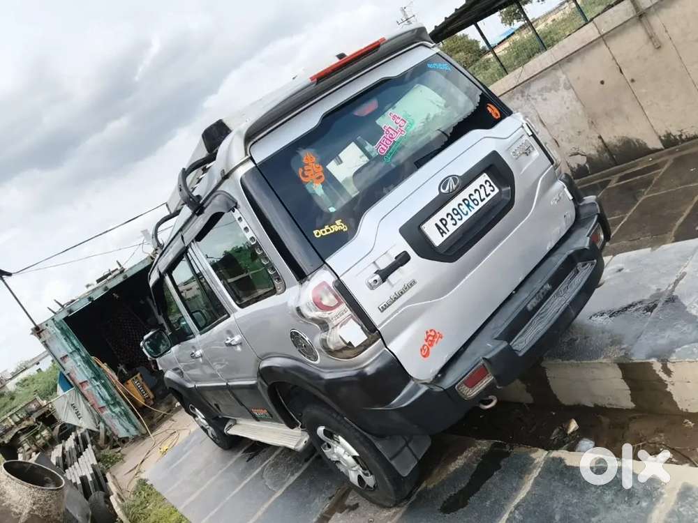 Mahindra Scorpio 2016 Diesel Manual Car