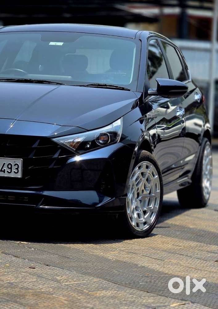 Hyundai I20 Asta (o) 1.2 Mt, 2023, Petrol