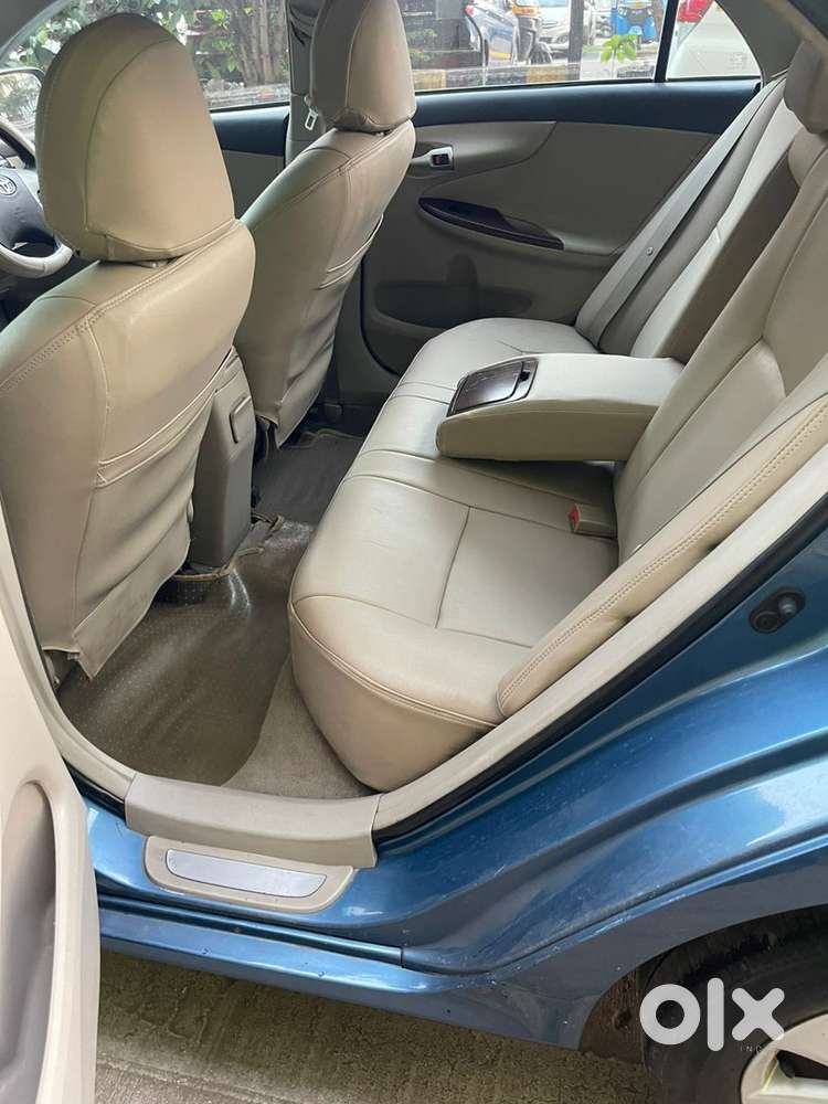 Toyota Corolla Altis 2012