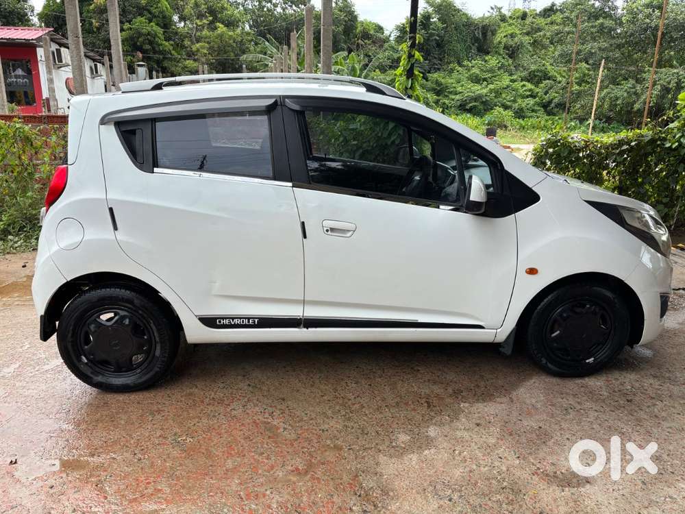 Chevrolet Beat Petrol 2016