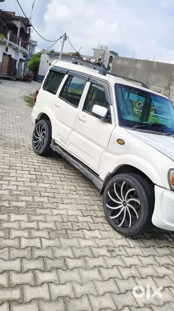Mahindra Scorpio Classic 2014 Diesel Automatic
