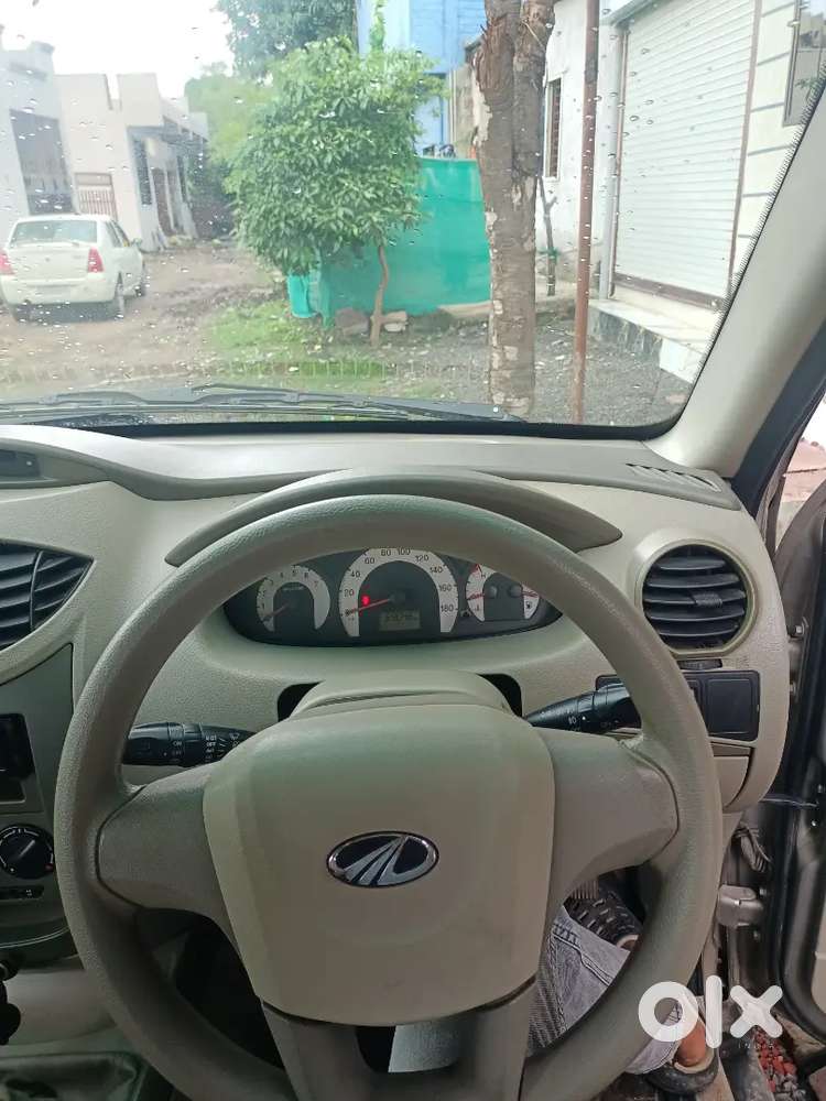 Mahindra Quanto 1.5 C4 2010 Model