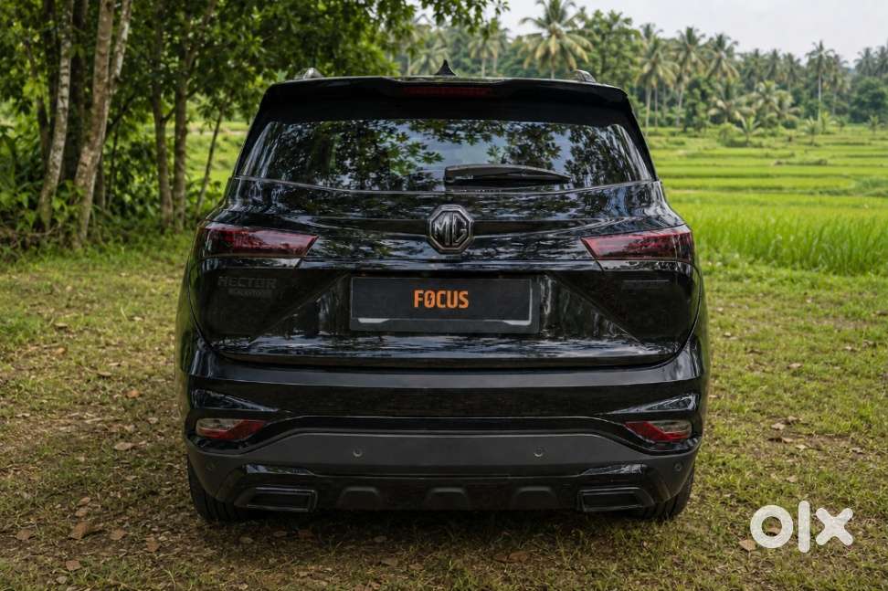 Mg Hector Plus, 2022, Petrol