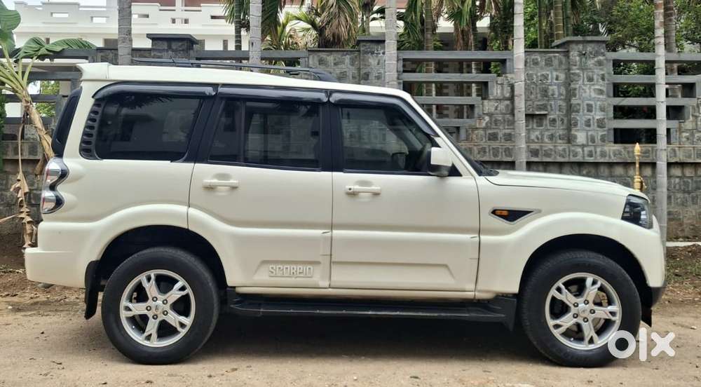Mahindra Scorpio S10 7 Seater, 2017, Diesel