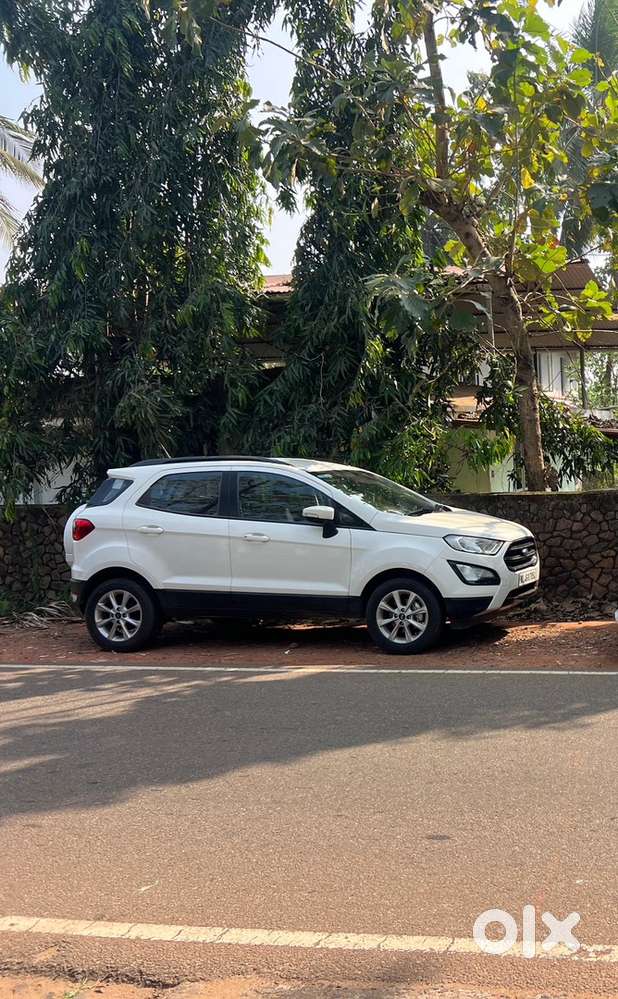 Ford Ecosport Petrol Low Kilometer Driven