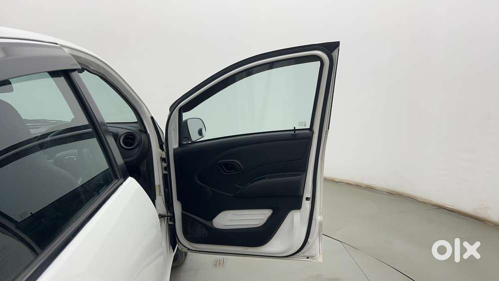 Datsun Redigo T Option, 2017, Petrol