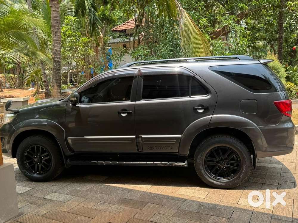 Toyota Fortuner 2015 Diesel Well Maintained
