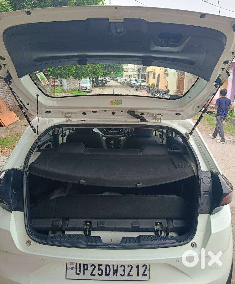 Tata Altroz Xm Plus Icng, 2023, Cng & Hybrids