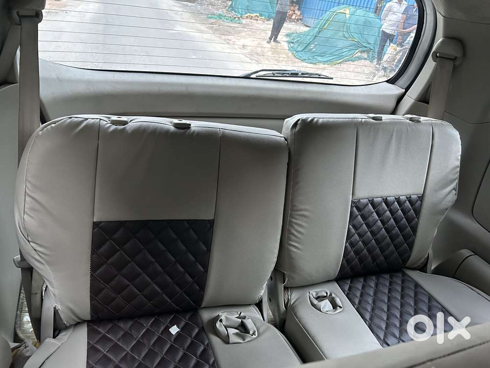 Toyota Innova 2.5 Vx 8 Str Bs-iii, 2014, Diesel