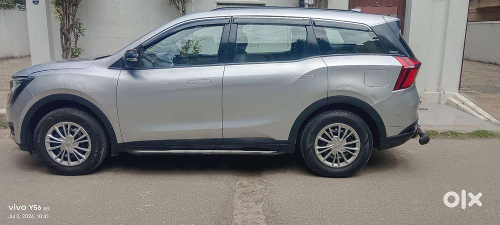 Mahindra Xuv700 Ax 3 Diesel Mt 7 Str (e), 2023, Diesel