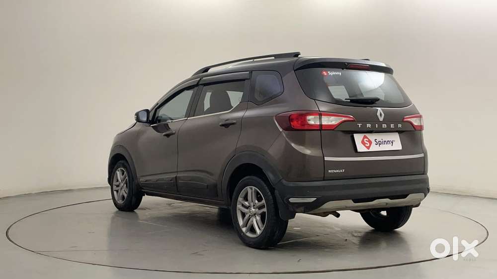 Renault Triber Rxz, 2022, Petrol