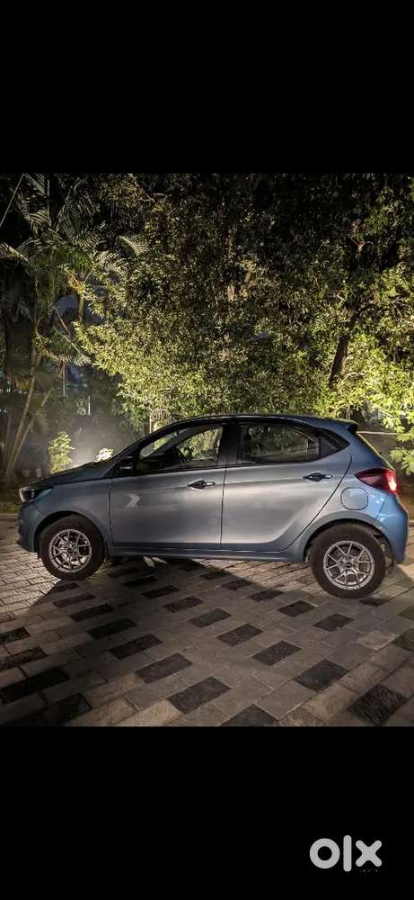 Tata Tiago Ev 2023 November Electric 25000 Km Mint Condition Alloy