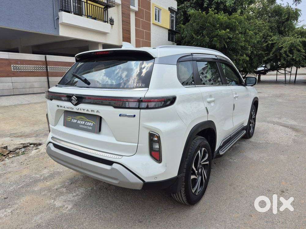 Maruti Suzuki Grand Vitara 1.5 Alpha Smart Hybrid, 2025, Petrol