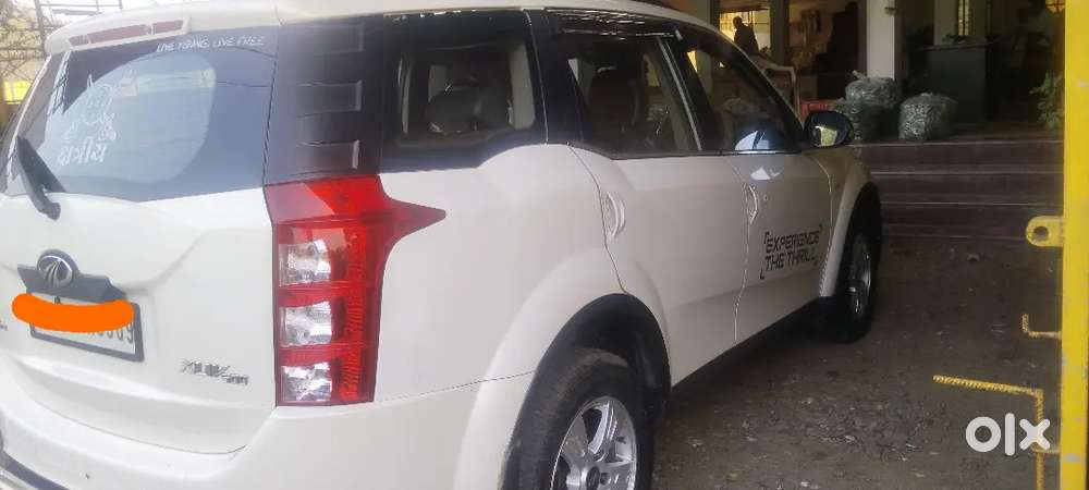 Mahindra Xuv500 2015 Second Owner
