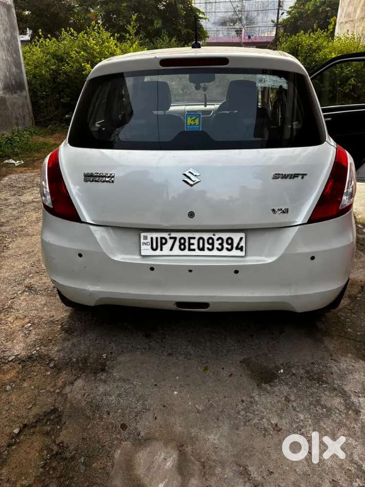 Maruti Suzuki Swift 2017 Petrol 88000 Km Driven