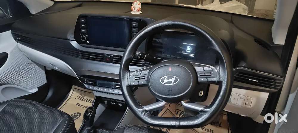 New Hyundai I20 (white - Automatic)