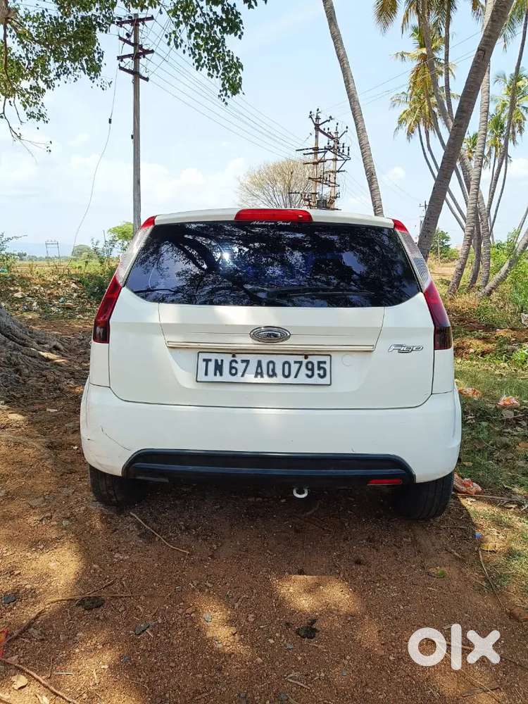 Ford Figo Petrol Zxi 2012