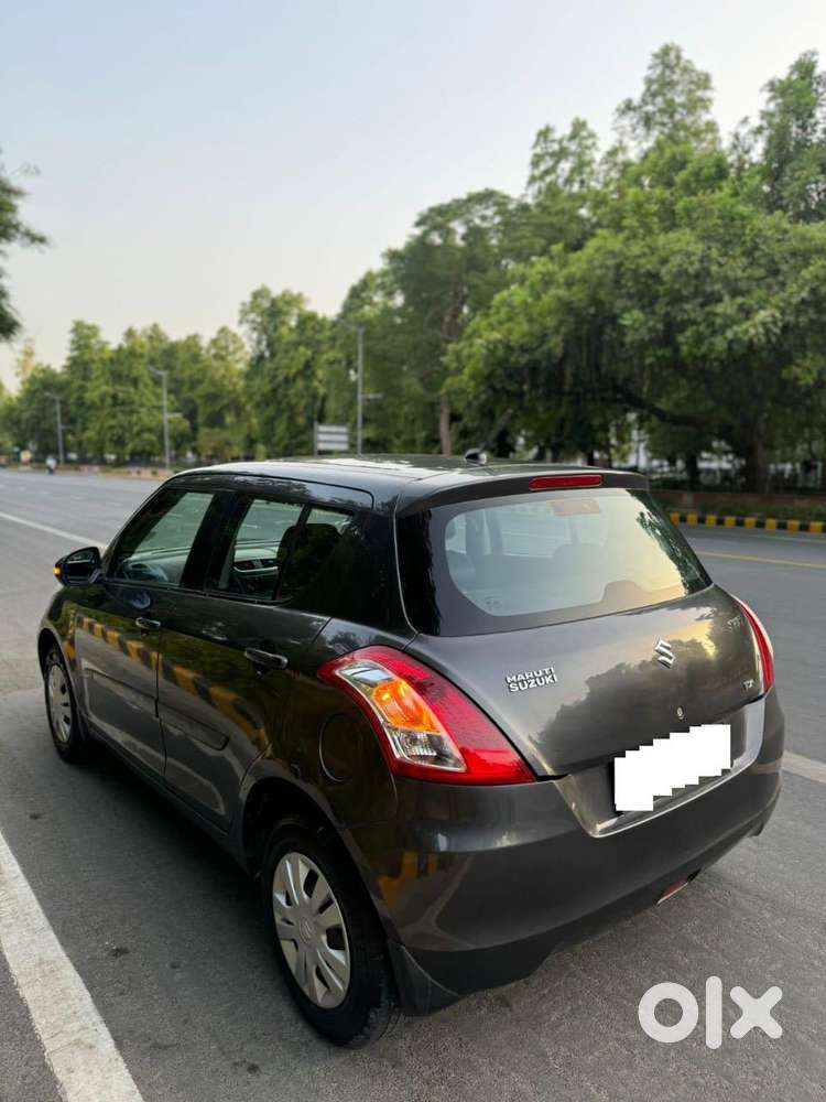 Maruti Suzuki Swift Vxi Optional, 2017, Petrol