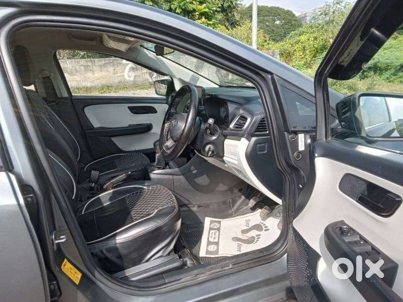 Tata Altroz 1.2 Xm Plus, 2022, Petrol