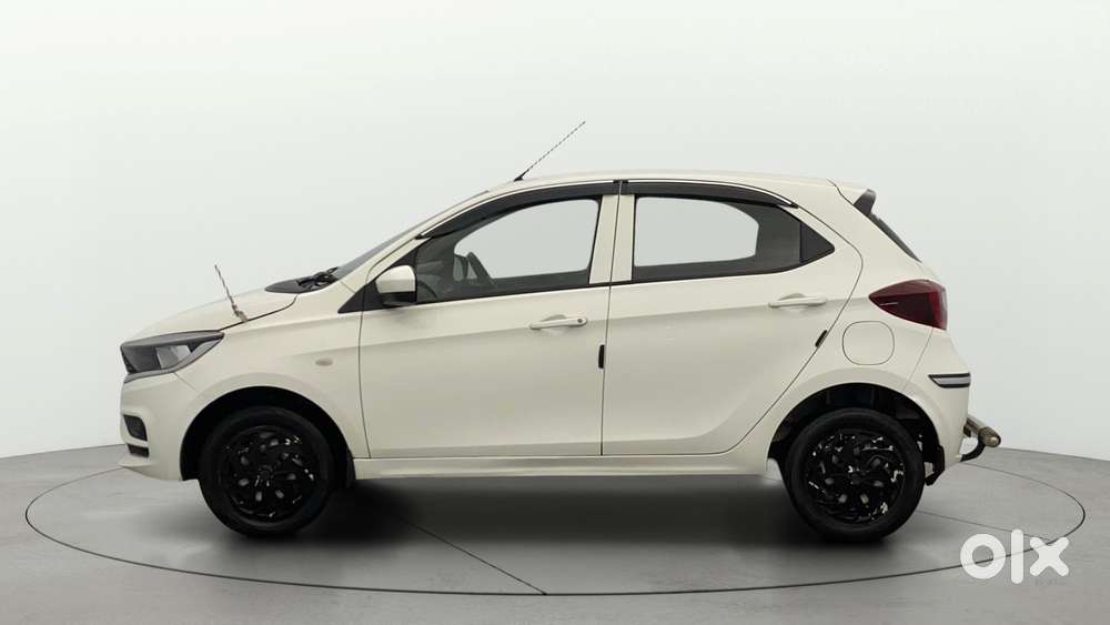 Tata Tiago 1.2 Revotron Xm, 2023, Cng & Hybrids