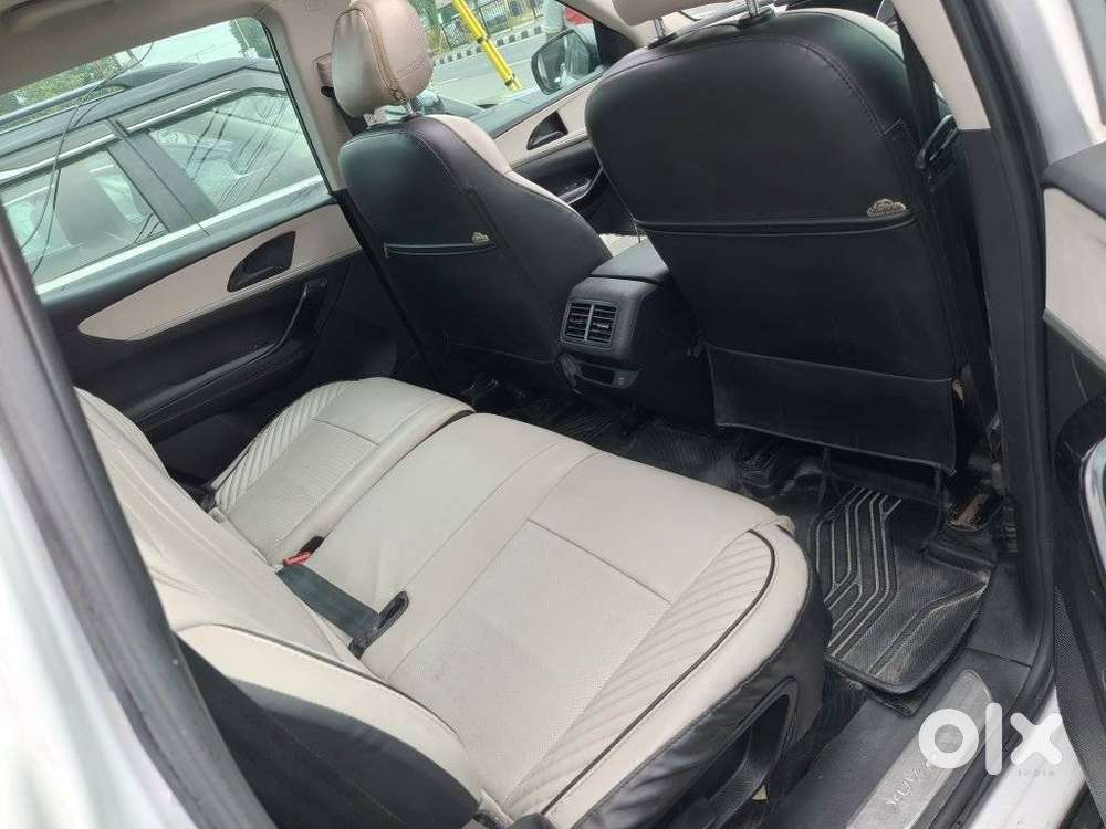 Mahindra Xuv700 2.2 Ax 5 Diesel Mt 7 Str, 2023, Diesel