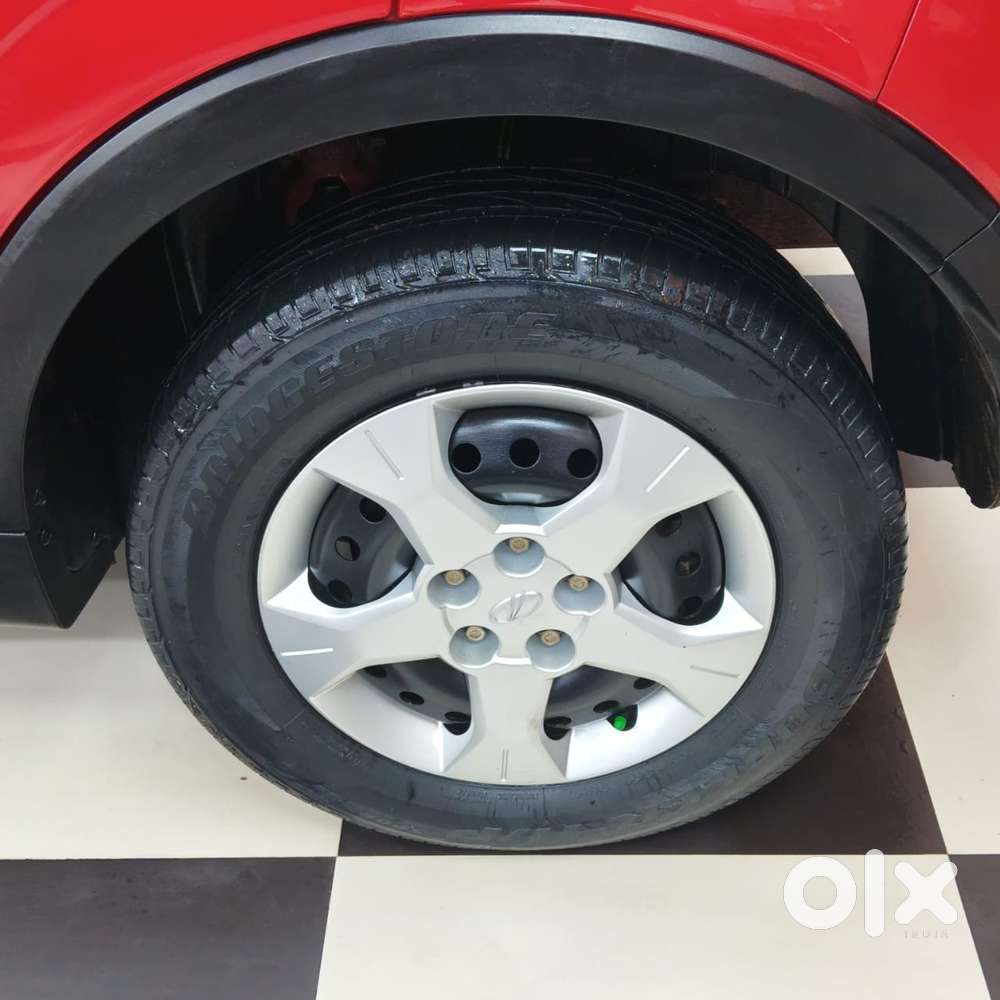 Mahindra Xuv300 1.2 W6 Amt Petrol, 2022, Petrol