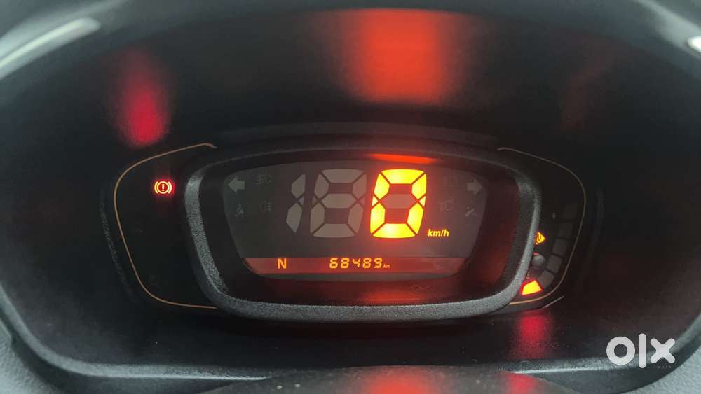 Renault Kwid 2019-ongoing 1.0 Rxt Amt (o), 2018, Petrol