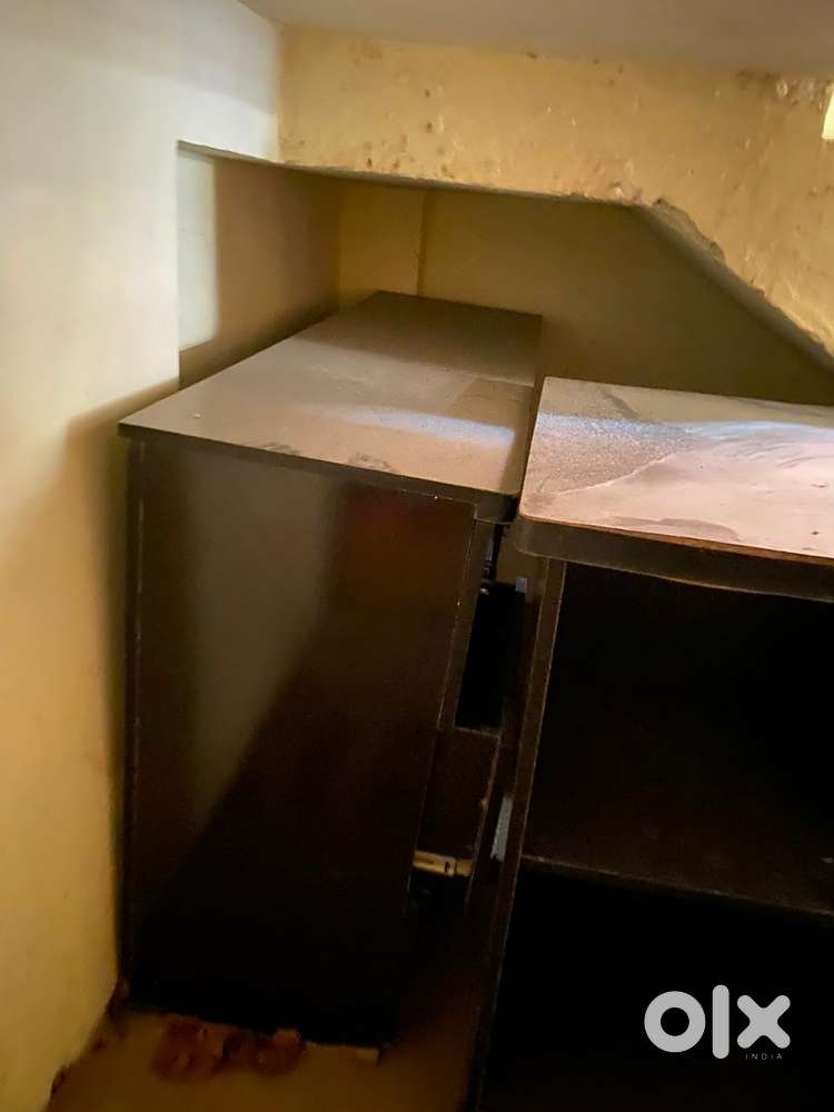 Shop counter