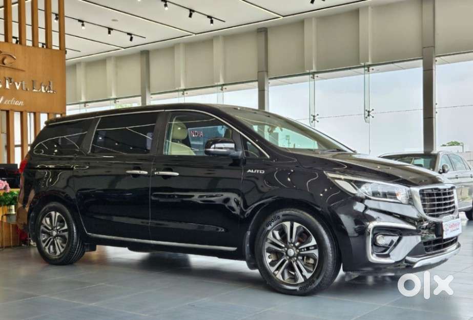 Kia Carnival Premium, 2020, Diesel