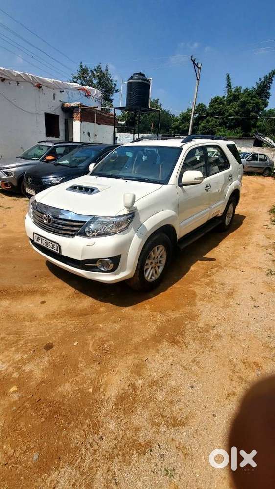Toyota Fortuner 4x2 4 Speed At, 2012, Diesel