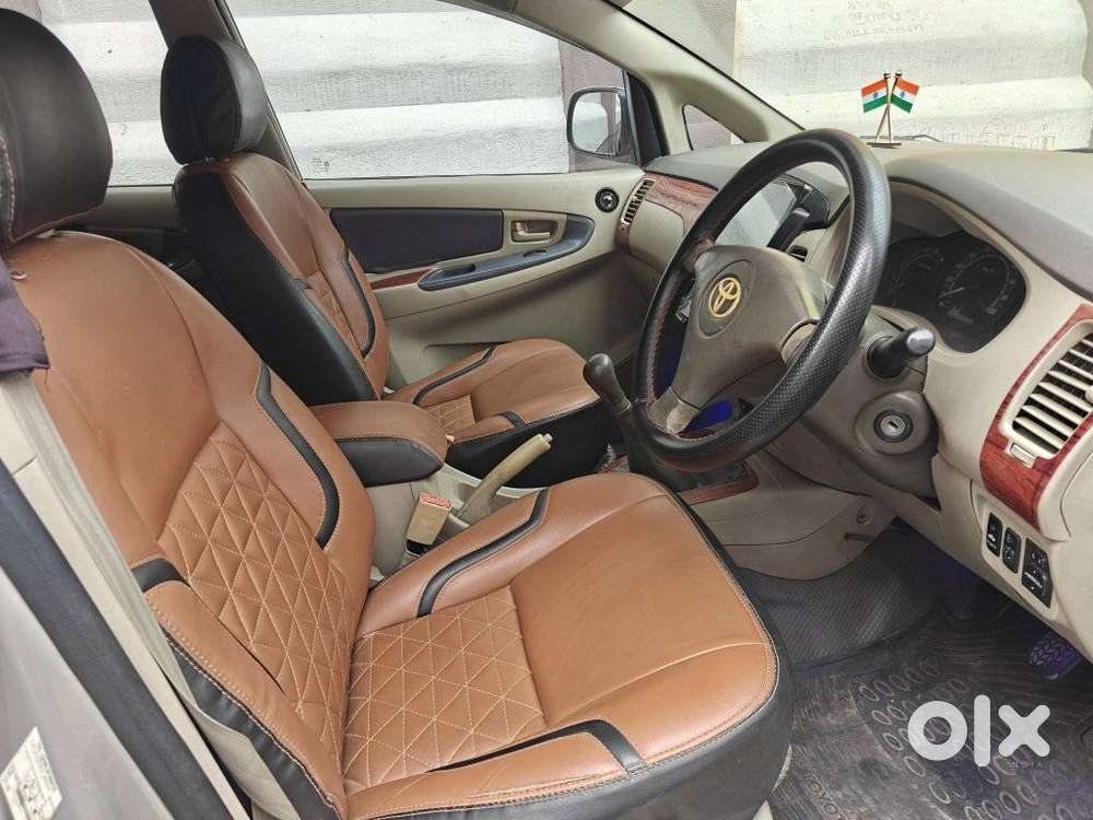 Toyota Innova 2.5 G (diesel) 8 Seater, 2010, Diesel