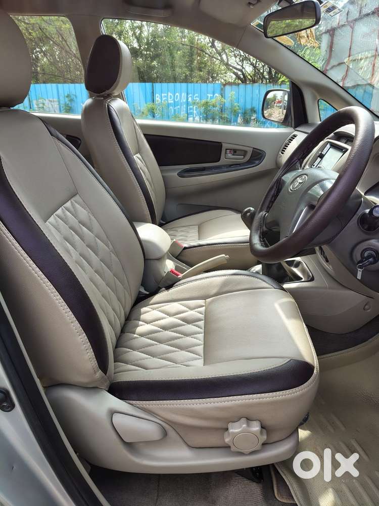 Toyota Innova 2.5 G (diesel) 8 Seater, 2014, Diesel