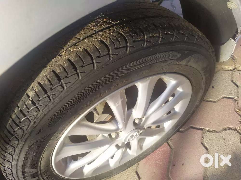 Toyota Etios Liva 2011 Petrol Well Maintained