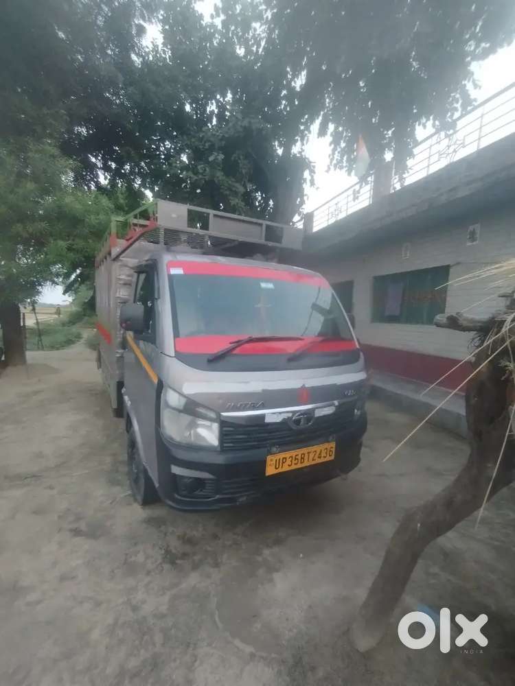 Gadi mint condition mein koi bhi kharabi nahin hai chalu gadi per hai
