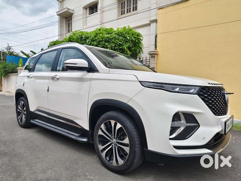 Mg Hector Plus Sharp Pro 2.0 Turbo Diesel 7 Str Dual Tone, 2023, Die..