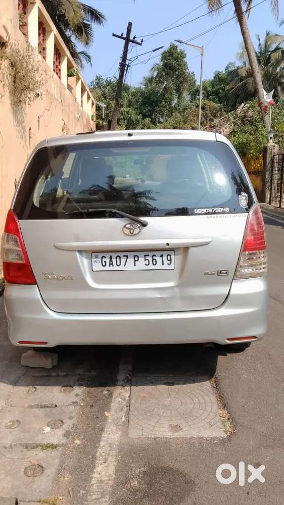 Toyota Innova 2011