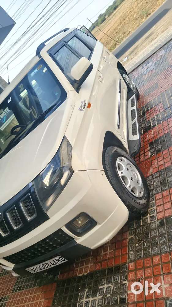 Mahindra Tuv 300 2019 Diesel 132000 Km Driven