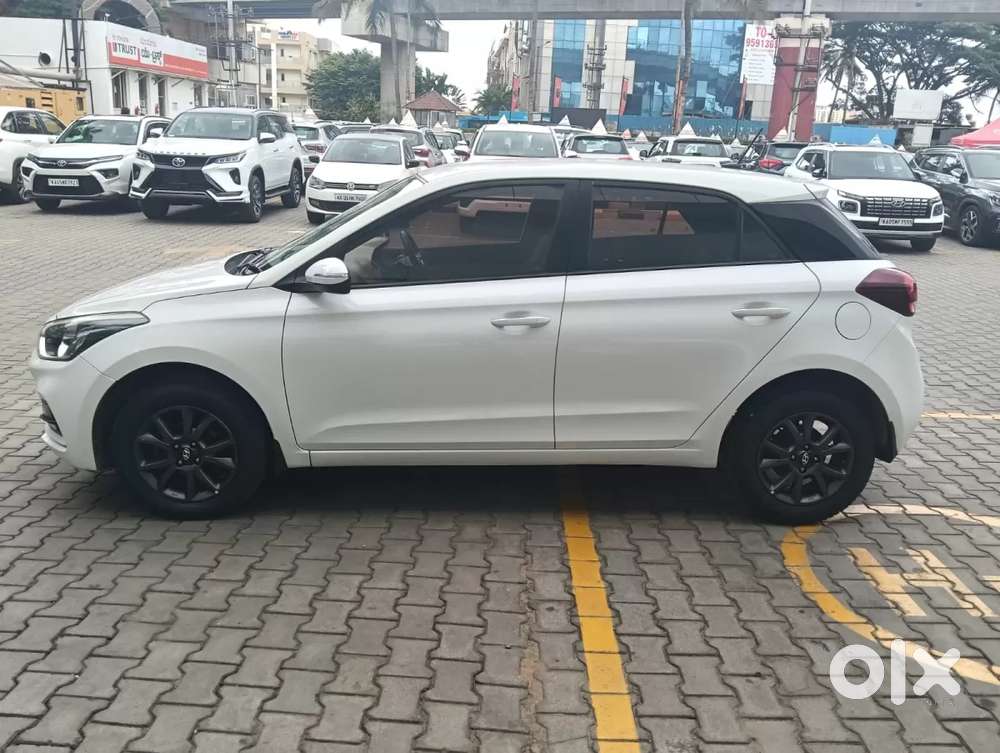 Hyundai Elite I20 Asta Option, 2018, Petrol
