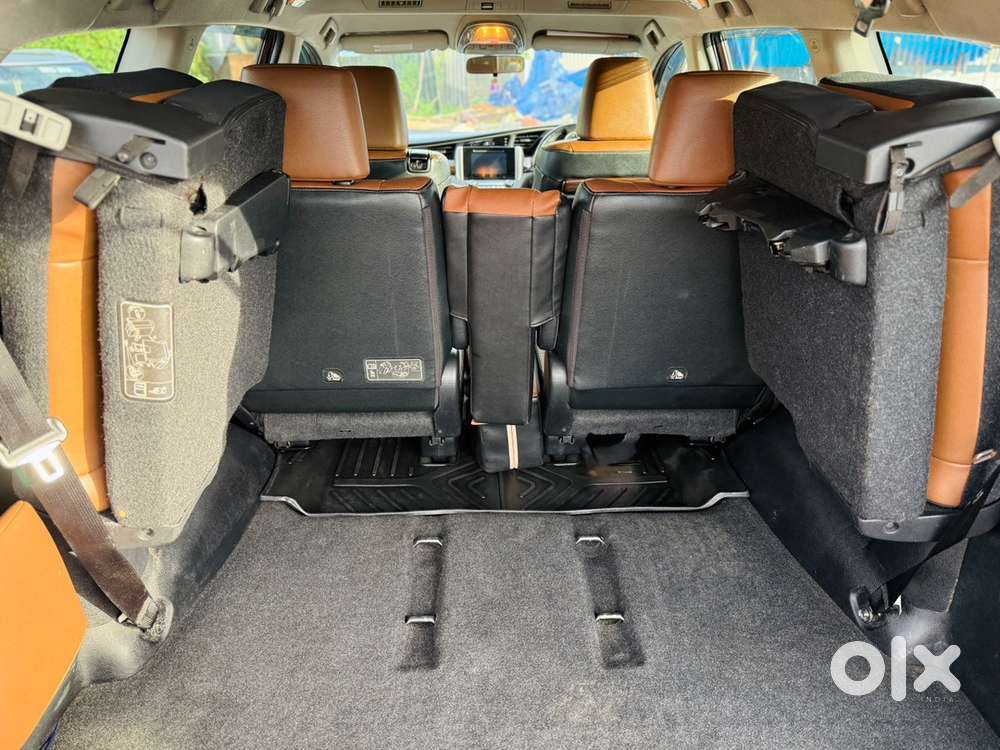Toyota Innova Crysta 2.7 Z