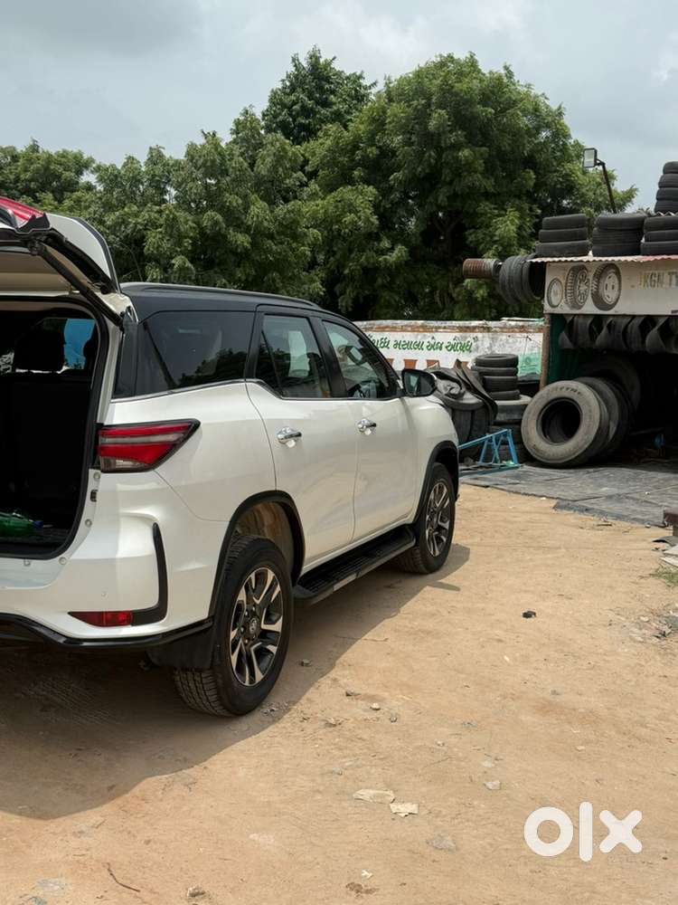 Toyota Fortuner Legender 2022 Diesel Well Maintained