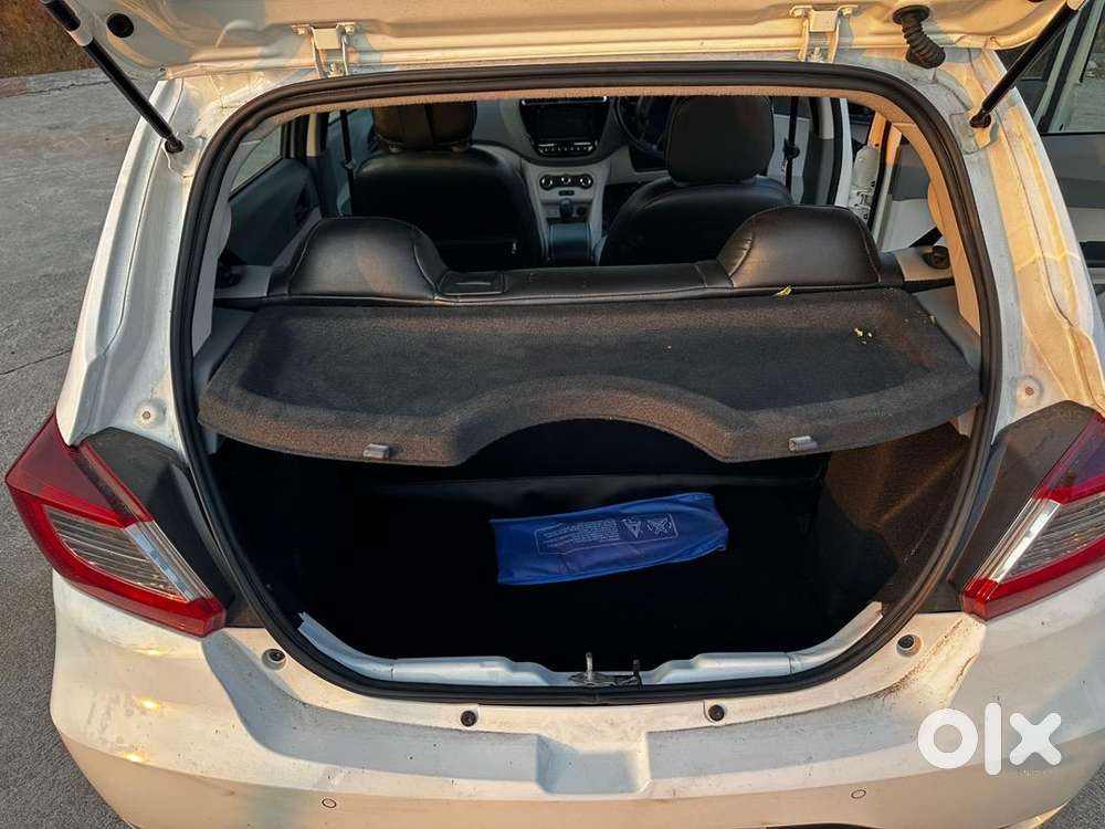 Full Serviced In Showroom