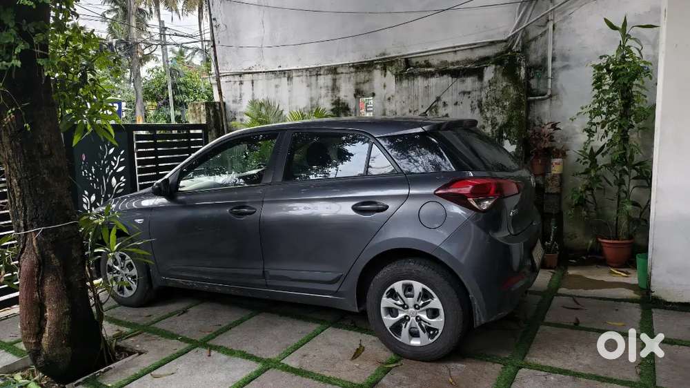 Hyundai I20 2017 Petrol 120500 Km Driven