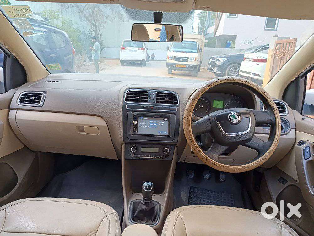 Skoda Rapid Elegance 1.6 Tdi Cr Manual, 2012, Diesel