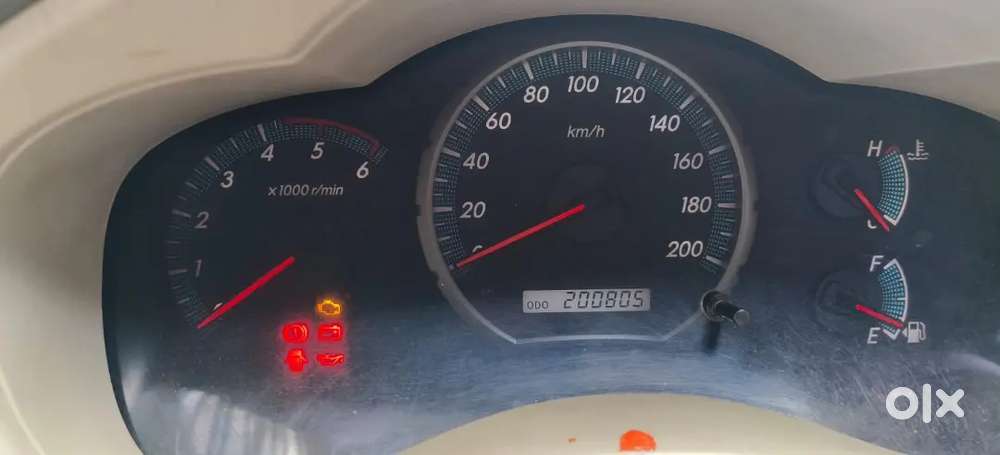 Toyota Innova 2012 Diesel Well Maintained