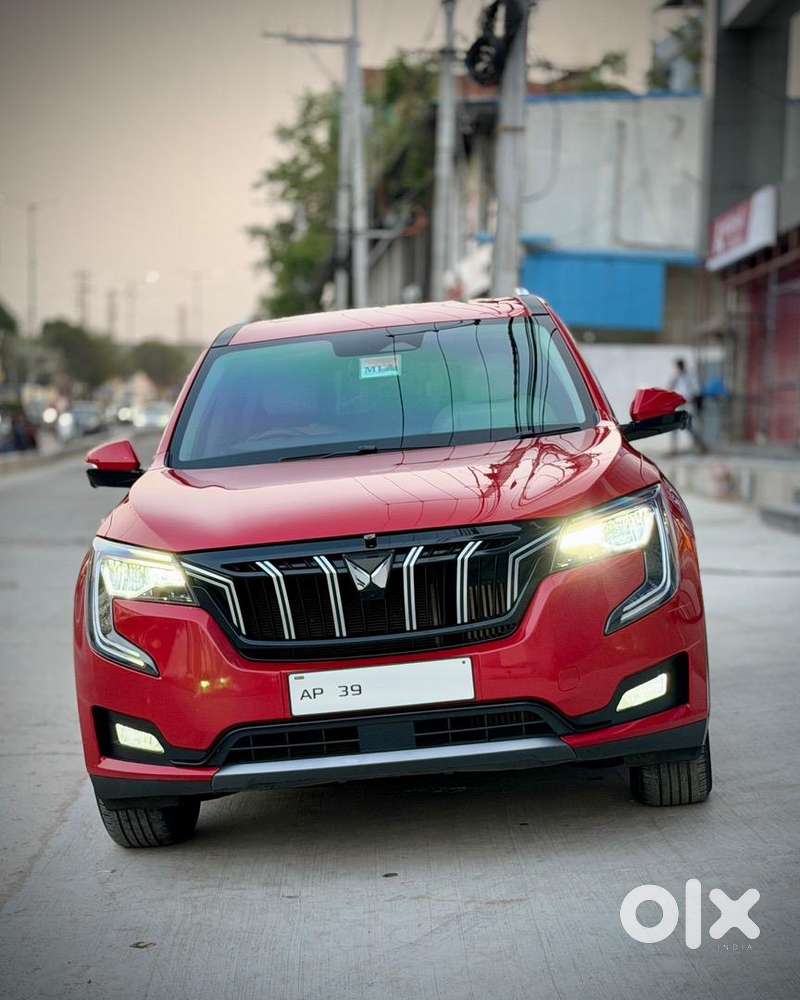 Mahindra Xuv700 2023 Diesel Well Maintained