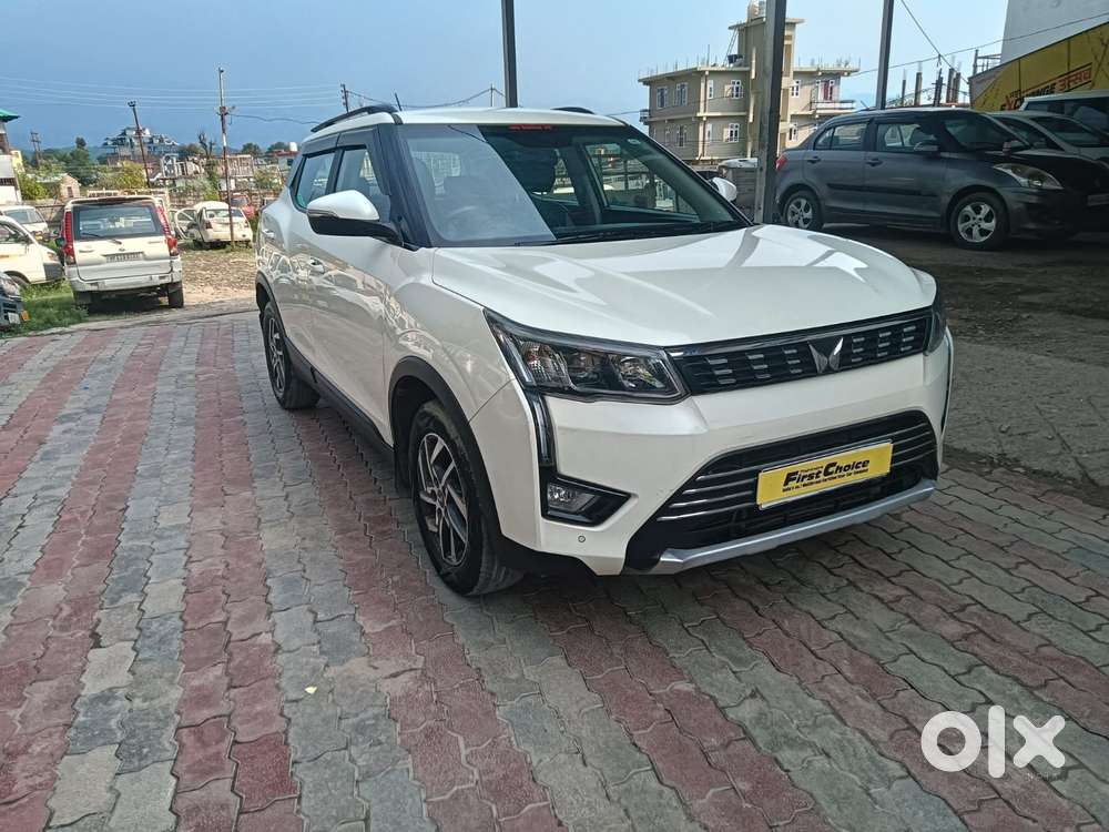 Mahindra Xuv300 W8, 2023, Petrol
