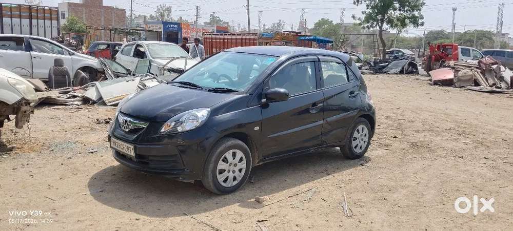 Honda Brio Petrol Mt 2014