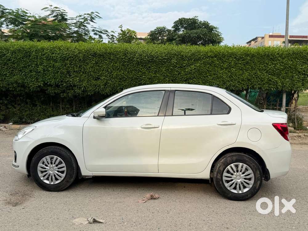 Maruti Suzuki Swift Dzire Vxi(o) Mt, 2018, Cng & Hybrids