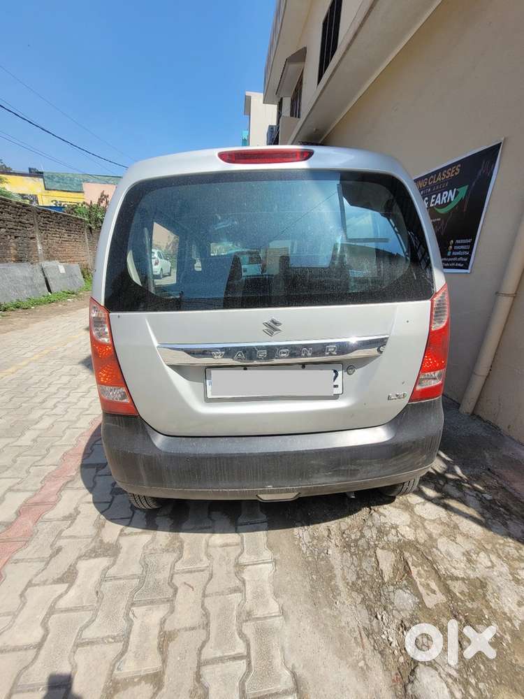 Maruti Suzuki Wagon R Lxi 2012 Petrol Well Maintained